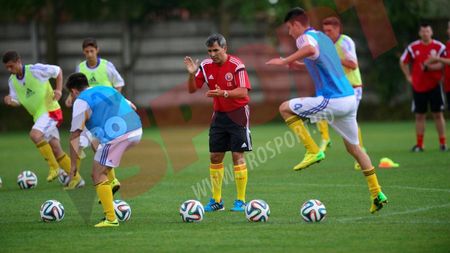 Doru Isac, noul selecționer al naționalei sub 19 ani, e îngrozit de baza de selecție: "Ar trebui să-mi iau bagajul și să plec. Avem cancer, dar nu acceptăm că suntem bolnavi"