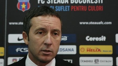 MM nu se mai ocupă de "internete și bloguri" :)