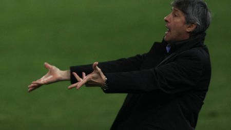Bergodi: "Văd că Tănase deja a fost pus titular cu Dinamo**, însă eu nu știu nimic despre acest lucru"