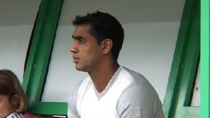 Visul lui Nicoliță riscă să se transforme într-un COȘMAR!** Cuvintele astea îl vor ÎNTRISTA rău! De ce antrenorii lui Saint-Etienne NU VOR să-l bage să joace