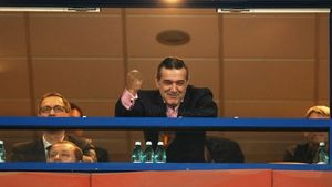 Giovani acuză:** "Tribuna oficială din Ghencea e plină de tâlhari! Poți fi înjunghiat oricând!"