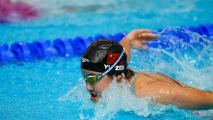 David Popovici, șocat de chinezoaica de 12 ani Yu Zidi: „E cu 7 secunde mai rapidă decât mine”