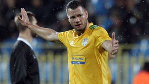 Ofertă "regească" pentru Marius Niculae.** Un club din străinătate i-a propus un salariu anual cu șapte cifre