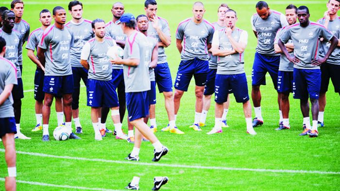 Malouda nu are loc de Ribery!** Nasri este incert! Francezii au făcut primul antrenament pe National Arena