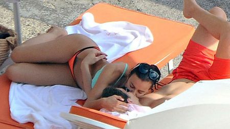 Irina Shayk și Bradley Cooper s-au distrat pe plaja din New Jersey