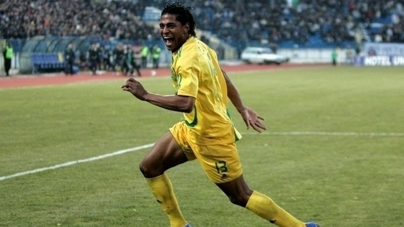 SURPRIZĂ‚ în cazul lui Costly!** Jucătorul spune că FIFA l-a declarat liber de contract! Vezi ce zic vasluienii!