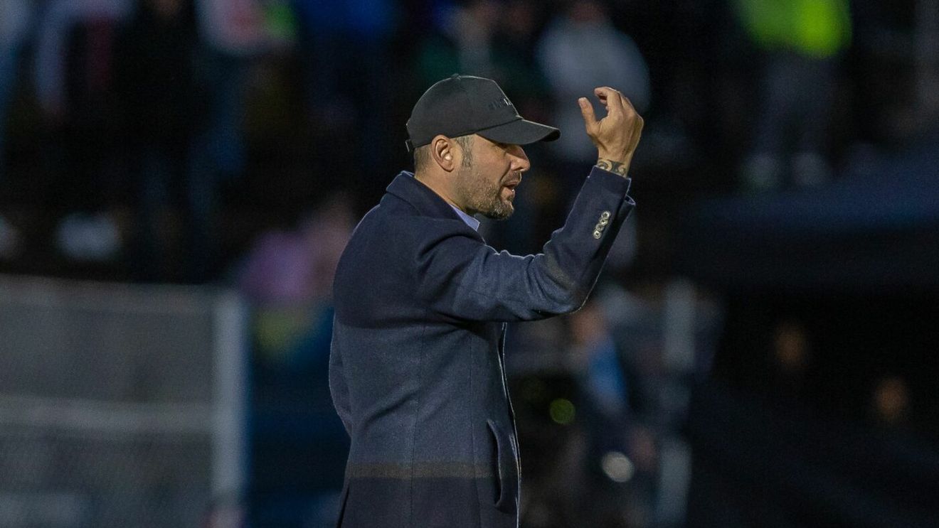 Adrian Mutu se întoarce la Petrolul, după zece ani. Anunțul mult așteptat de fanii ploieșteni