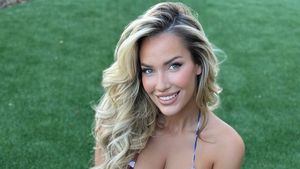 „De ce mai porți haine până la urmă?”. Gafa vestimentară care a pus-o într-o ipostază ușor jenantă pe cea mai frumoasă femeie din sport! | GALERIE FOTO