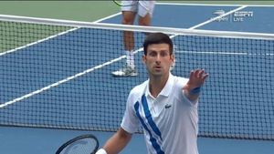 Novak Djokovic, gest uriaș pentru ucrainenii care luptă pe front: „Unde pot trimite bani?" Mesajele dintre sârb și Sergiy Stakhovsky, făcute publice | FOTO