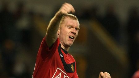 Paul Scholes și-a prelungit contractul** cu Manchester!