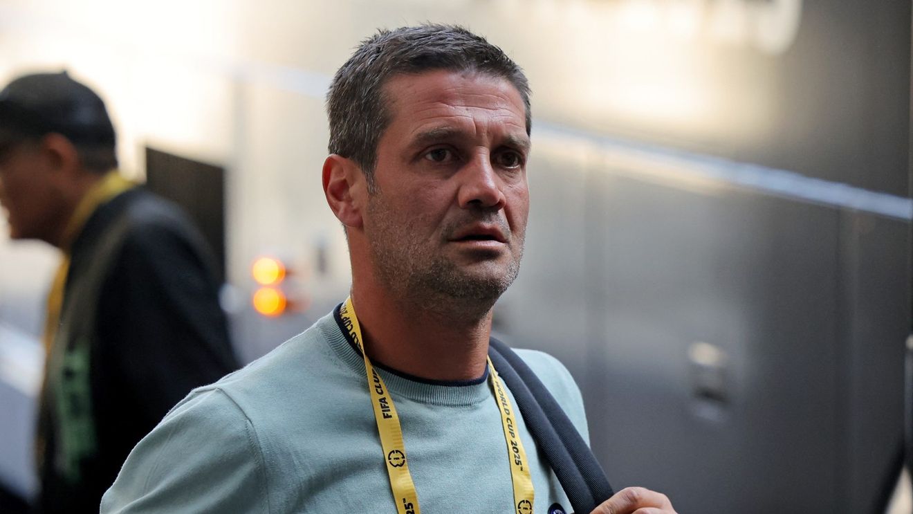 S-a operat pe creierul mic și îl pune la zid pe Cristi Chivu: „Are Dumnezeul lui. Pentru mine nu mai există”