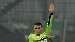 Hațegan la Craiova - CFR, Kovacs la Vaslui - Steaua! Vezi aici toate delegările