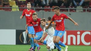 Ghinionul se ține scai de el! S-a accidentat în partida cu Plzen și a plecat într-un picior de la stadion