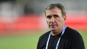 Gică Hagi, cerut selecționer: „A construit cu umilință o anumită concepție despre fotbal. Aproape tot lotul naționalei este inventat în laboratoarele de la Ovidiu” | VIDEO EXCLUSIV ProSport Live