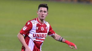 Răsturnare de situație la Dinamo! Iuliu Mureșan anunță revenirea lui Steliano Filip în tricoul „câinilor”: „Abia aștept să îl văd jucând din nou!”