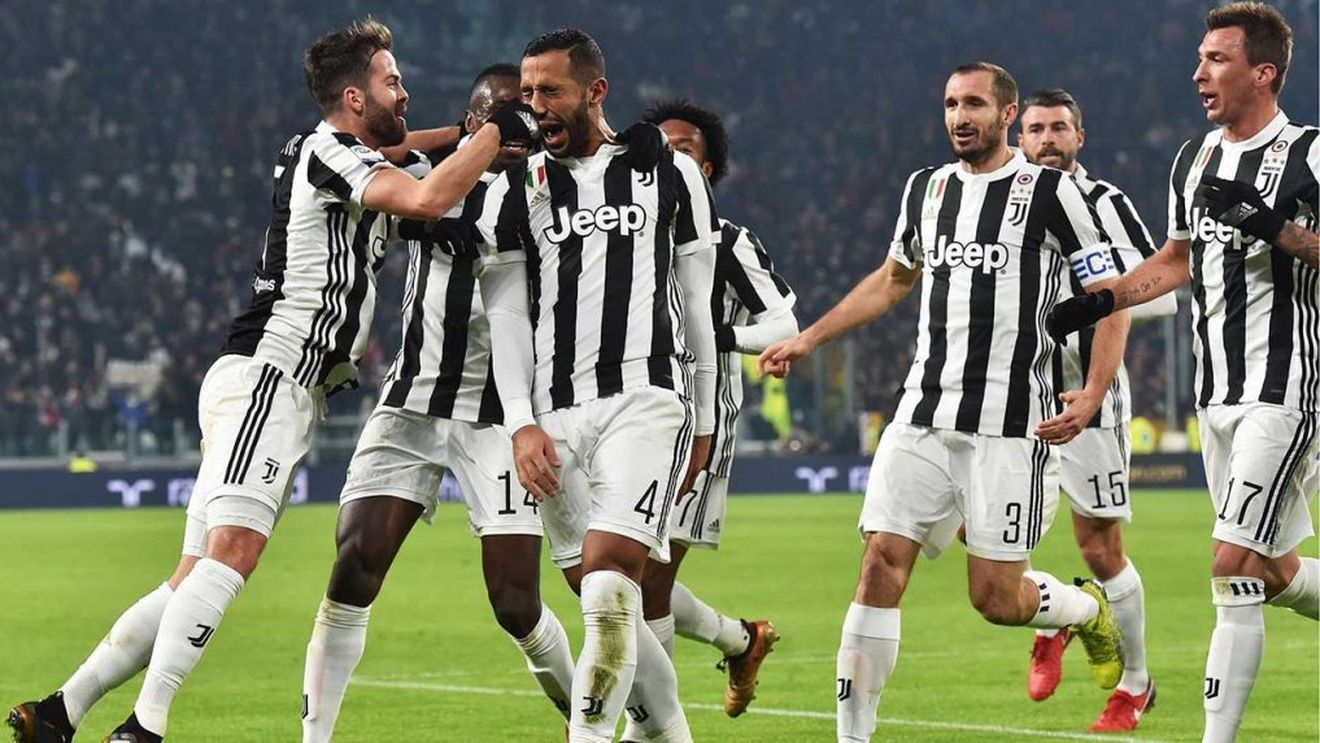 Se pregătește un transfer pe axa Torino - Manchester. Mourinho și șefii lui Juve au avut discuția la dineul oficial