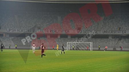 Protest al galeriei lui "U" la meciul cu ACS Poli! Peluza clujenilor a fost goală, la începutul meciului