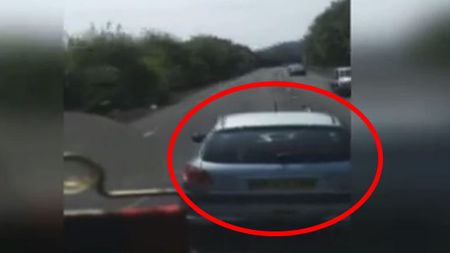 VIDEO Șoferul de tir devenit erou. Cum a împiedicat producerea unui accident 