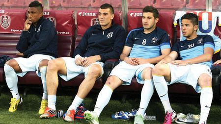 "Liber" la schimbări: cu "Baby Steaua" la Bistrița. **Reghe e decis să le acorde șanse și fotbaliștilor mai puțin utilizați. Ce probleme are înainte de 'unicul derby'