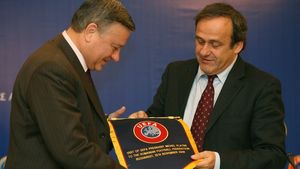 Blatter și Platini vor fi prezenți la centenarul FRF