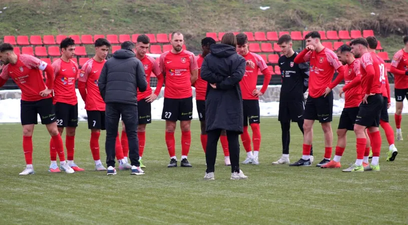 ”Călăreţii roşii” din Șelimbăr, pregătiţi pentru reluarea Ligii 2. Eugen Beza: ”Trebuie să abordăm jocul cu Tunariul 150 la sută din punct de vedere al implicării”