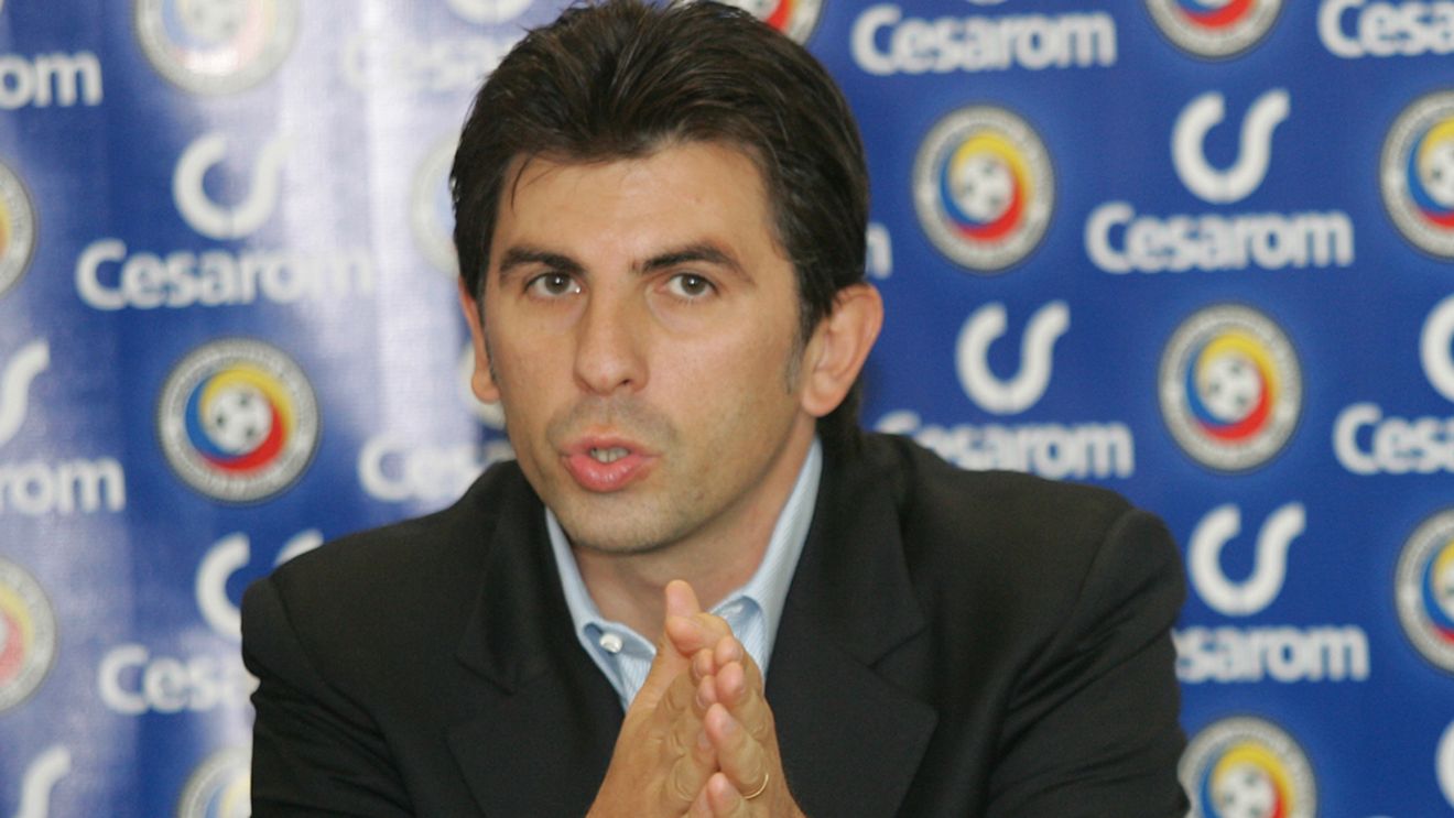 "Singurul lucru făcut de Dragomir este Cooperativa"