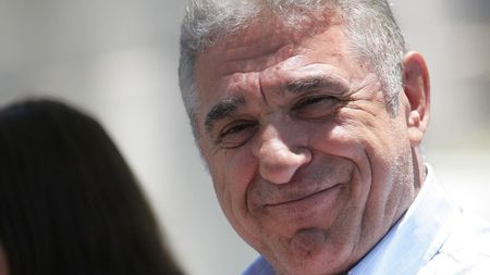 Ioan Becali: "Am fost crescut de napoletani, nevestele lor mă așteaptă!"** Află de ce i se spune Giovani!