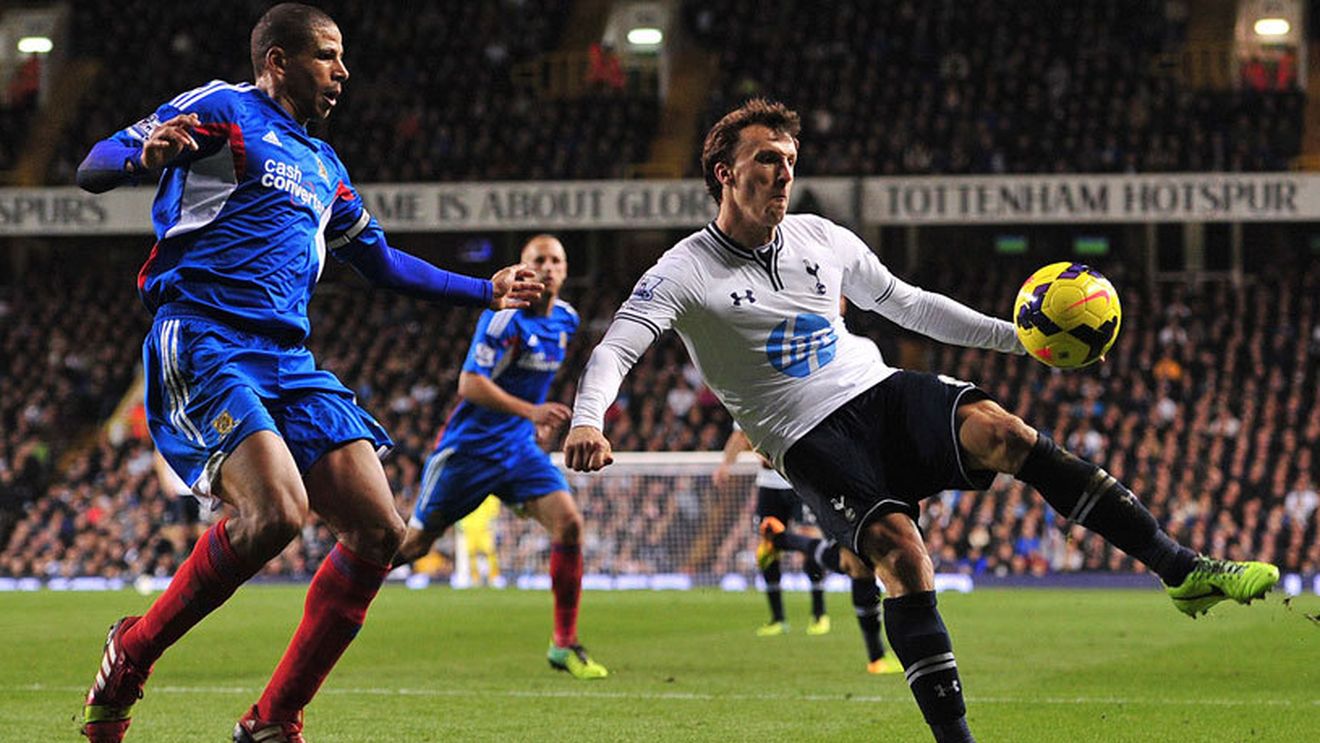 FOTO: Fața lui Chiricheș în PES 2014 a fost editată de un fan! Vezi ce a ieșit :)