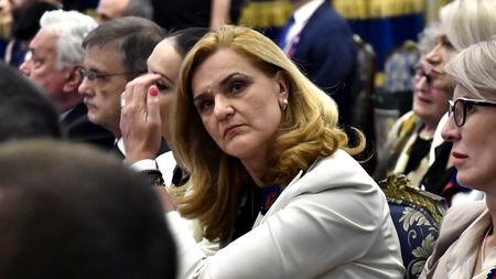 Elisabeta Lipă, premiată mai bine ca un sportiv medaliat cu aur! 160.000 de euro direct în contul său cu propria semnătură! Premii gigant pentru șefii FR de Canotaj după Olimpiada de la Tokyo | EXCLUSIV