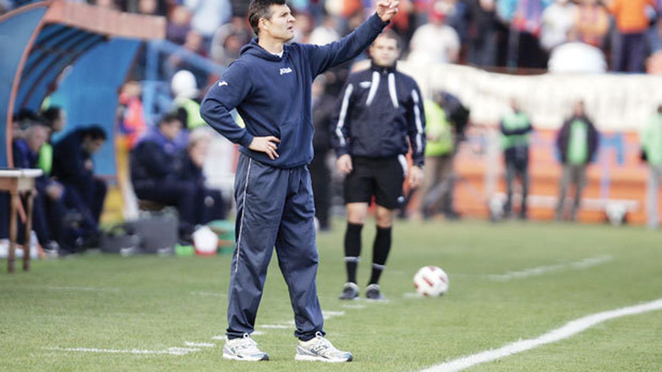 Sabău, chestiune de ore!** Copos așteaptă 500.000â‚¬  de la șeici pentru a-l prezenta pe noul antrenor al echipei