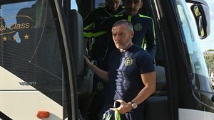 Nici în bancuri nu se întâmplă așa! La nici câteva ore după ce Mihai Stoica a cerut excluderea din arbitraj a lui Florin Andrei, CCA l-a trimis pe acesta la meciul lui FCSB!