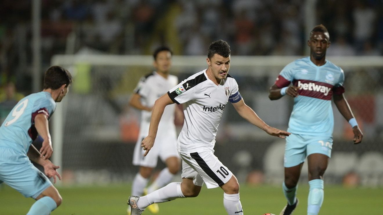 Astra își pierde cel mai bun jucător înainte de play-off! Budescu: "Cluburile s-au înțeles, să vedem ce ofertă îmi fac mie..."