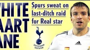 OFICIAL** Van der Vaart a semnat pe patru ani cu Tottenham