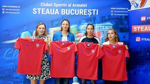 Tenisul stelist este format acum din 4 jucătoare de top: Begu, Bogdan, Buzărnescu și Bara. Au primit deja tricouri roș-albastre | VIDEO