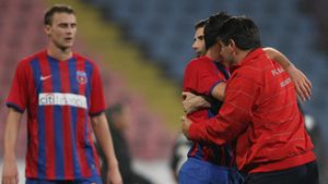 "Jucătorii ar fi trebuit să facă totul ca să-l păstreze pe Lăcătuș, nu să îl regrete după!"