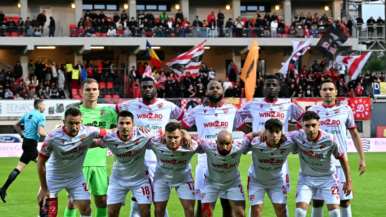 Dinamo și-a stabilit sponsorul principal pentru noul sezon din Superliga! Răsturnare de situație pe ultima sută de metri: „câinii” dau o lovitură importantă de imagine. Cum arată noile echipamente ale „roș-albilor”. EXCLUSIV