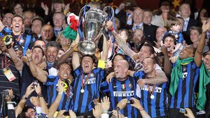 „Aș fi intrat în foc pentru el”. Javier Zanetti, fostul jucător al lui Mircea Lucescu la Inter, a vorbit despre antrenorul care i-a marcat cariera