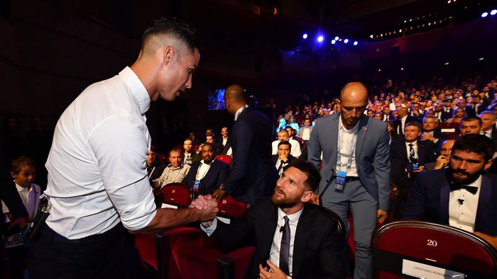 Ronaldo, mesaj clar pentru Messi și hateri: "Să mă retrag cu el? Cine nu mă iubește, mă va vedea aici"