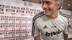 Mourinho lovește din nou în BarÃ§a!** "Real e DE DEPARTE cel mai bun club din istorie! De Barcelona nu știu, dar cu noi..."