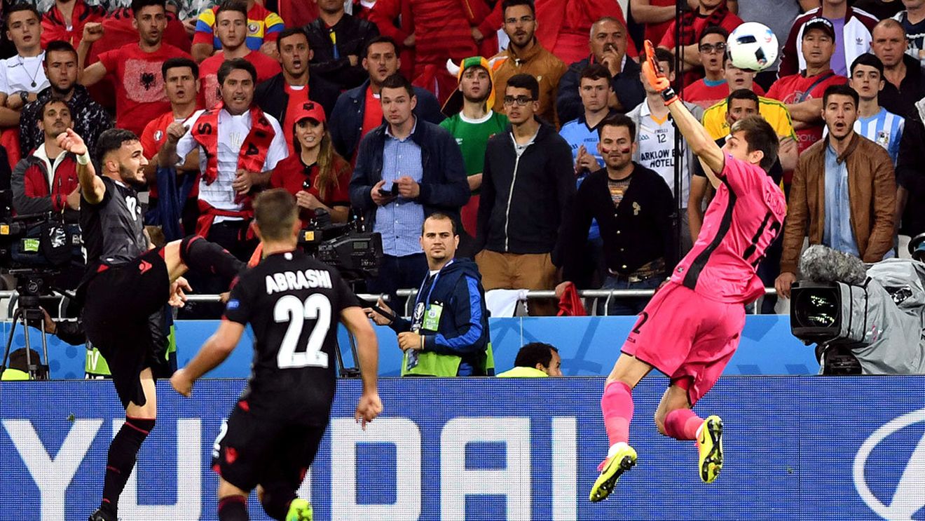 Nici acum n-a greșit Tătărușanu, experților? Cristian Scutariu, despre decizia pe care Iordănescu trebuia să o ia după primul meci

