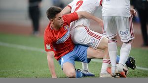 O nouă umilință pentru Moruțan. A jucat 30 de minute, după care a fost schimbat. Declarații uluitoare făcute de Becali înaintea meciului cu Sepsi: "E de Real Madrid"