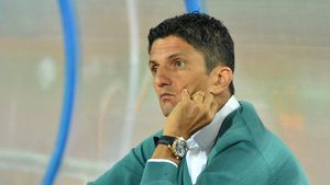 Răzvan Lucescu a semnat! Antrenorul lui PAOK a parafat contractul cu dușmanul fraților Becali