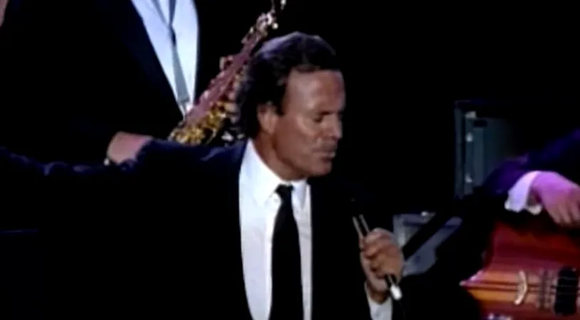 Imaginea șoc care a stârnit panică în rândul fanilor lui Julio Iglesias! Cum a fost surprins artistul milionar | FOTO