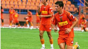 'Lanterna' are trei jucatori la loturile naționale