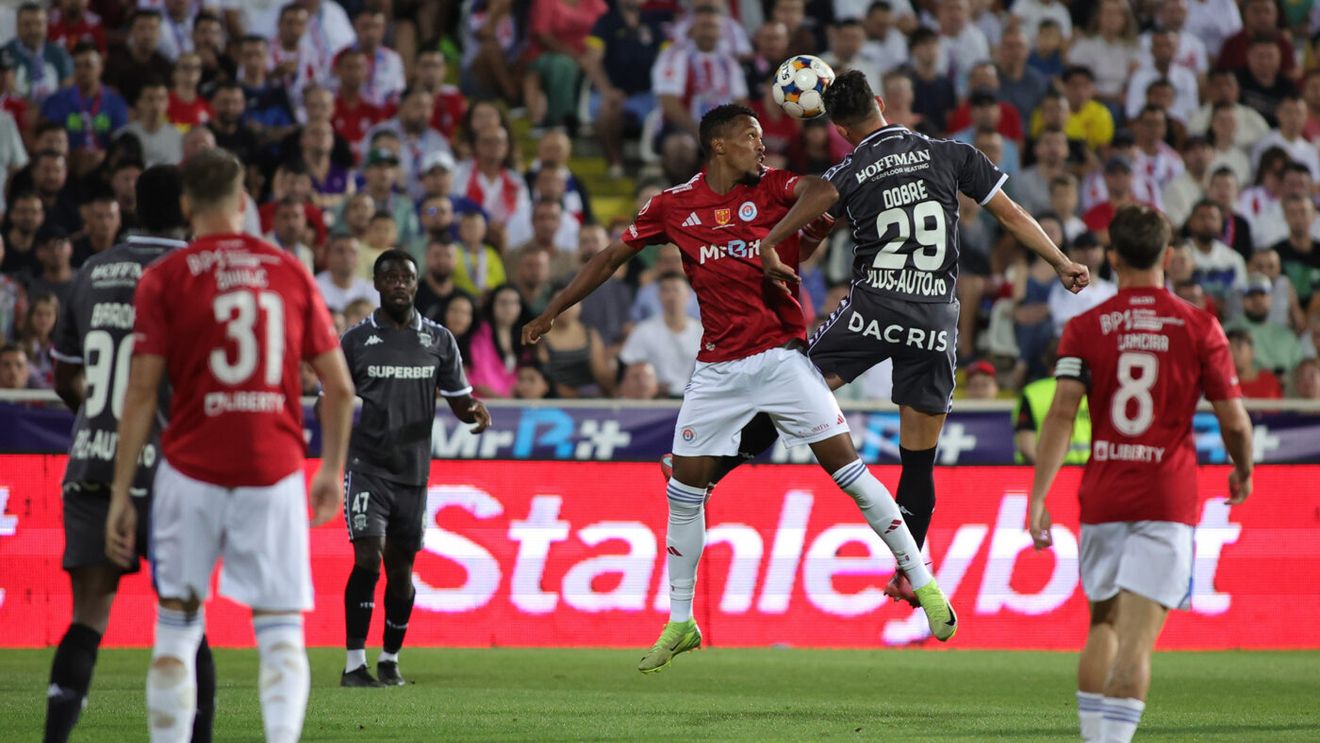 Scandal cu VAR! Rapid a cerut penalty pentru un henț clar al lui Zhelev, dar arbitrul nu l-a acordat