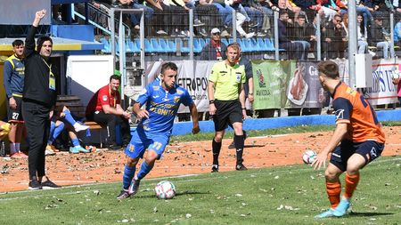 Jocul slab al Politehnicii Iași nu a rămas fără urmări. Claudiu Niculescu, contestat de tot mai mulți suporteri. Reacția conducerii