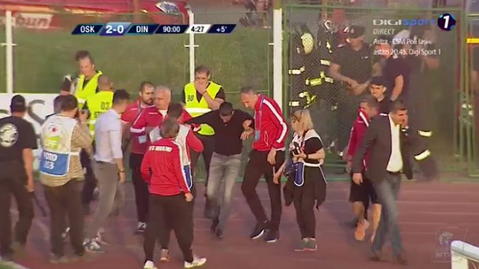 Danciu, confundat cu alt fost mare jucător al lui Dinamo. Așa a scăpat din măcelul de la meciul cu Sepsi: "Nu mai da, mă, cu gaz, că e..."