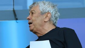 „Mircea Lucescu are o părere excelentă despre el”. Universitatea Craiova a făcut un transfer ce se anunță spectaculos: „A luat un diamant”