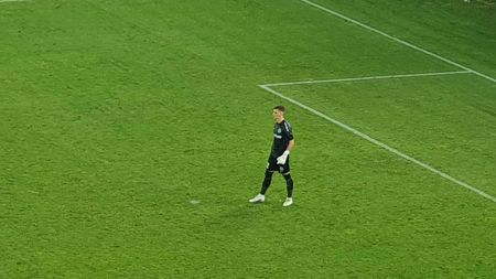 Gafă colosală a lui Ştefan Târnovanu! Portarul pe care Gigi Becali cere 10 milioane de euro, pe urmele lui Andrei Vlad: eroare imensă la golul lui Dinamo! | VIDEO