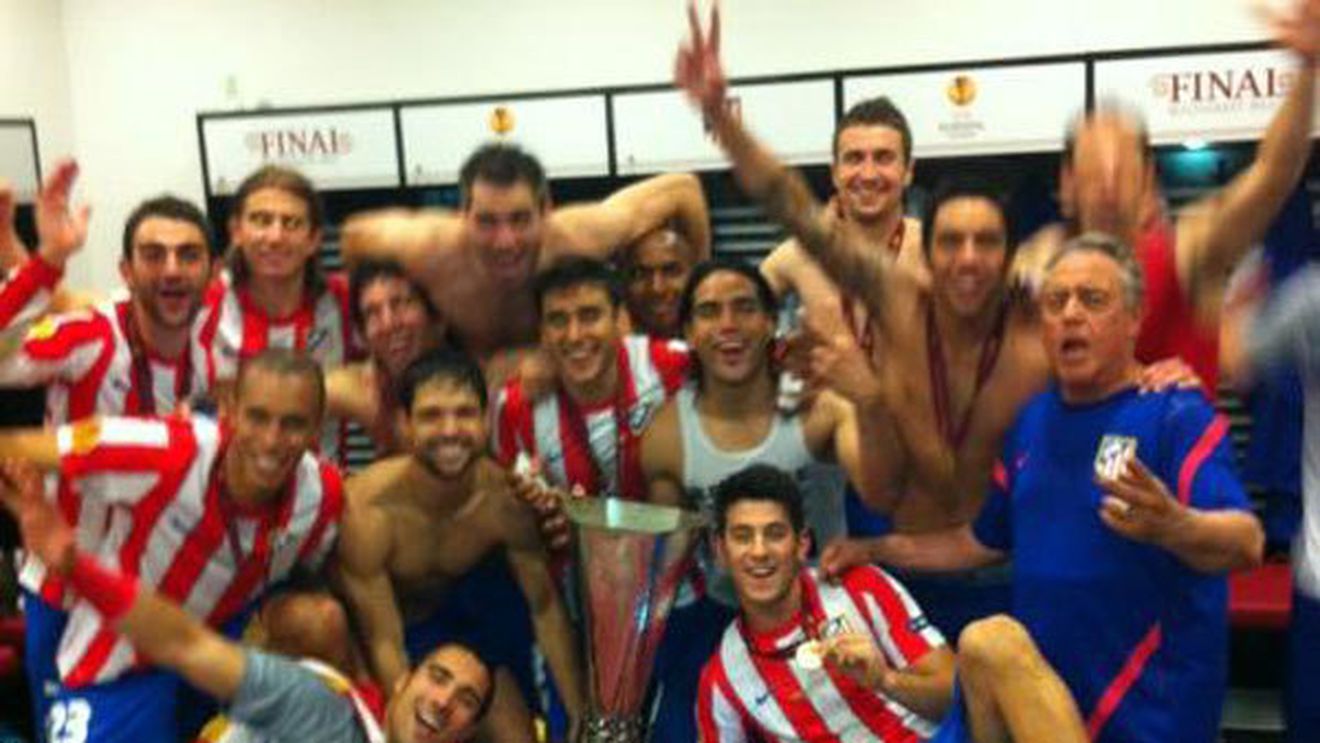 Nu numai Ronaldo și Lionel Messi știu să bată recorduri!** Falcao, coșmarul portarilor! Mesajul atacantului pentru poporul român